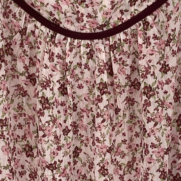 Torrid Crinkle Chiffon Flutter Sleeve Top Size 1/1X - Picture 4 of 7